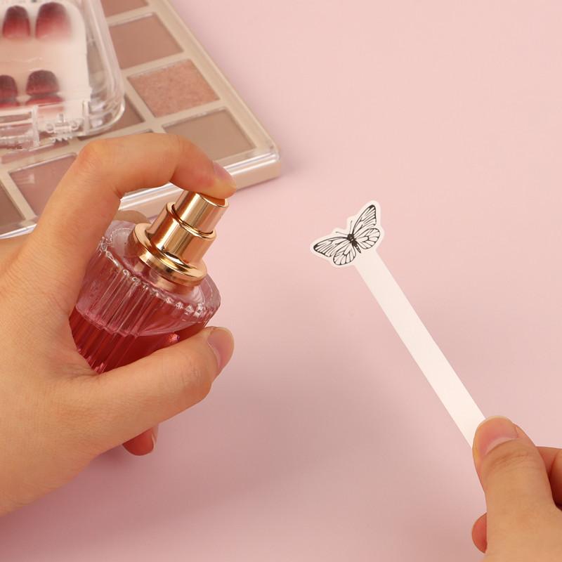 กระดาษทดสอบน้ำหอมรูปผีเสื้อ 10 - Fragrance World Perfume บทวิจารณ์และราคา